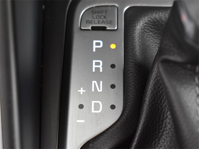 Vehicle image 47 of 50