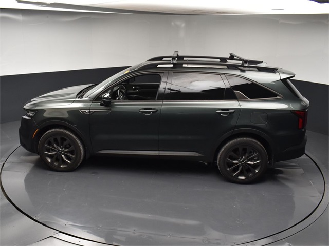 Vehicle image 25 of 50
