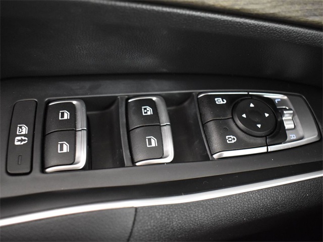 Vehicle image 46 of 50