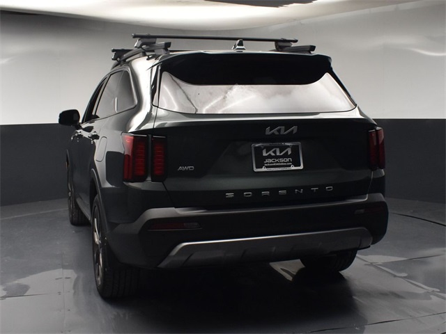 Vehicle image 23 of 50