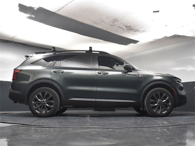 Vehicle image 12 of 50