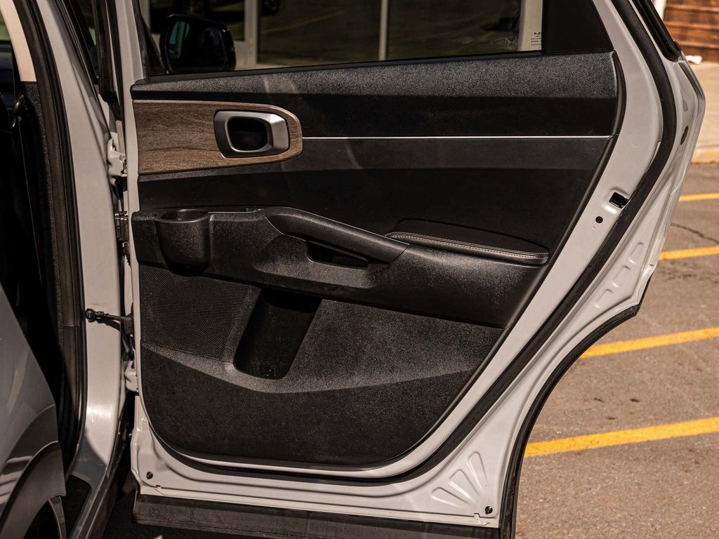 Vehicle image 15 of 45