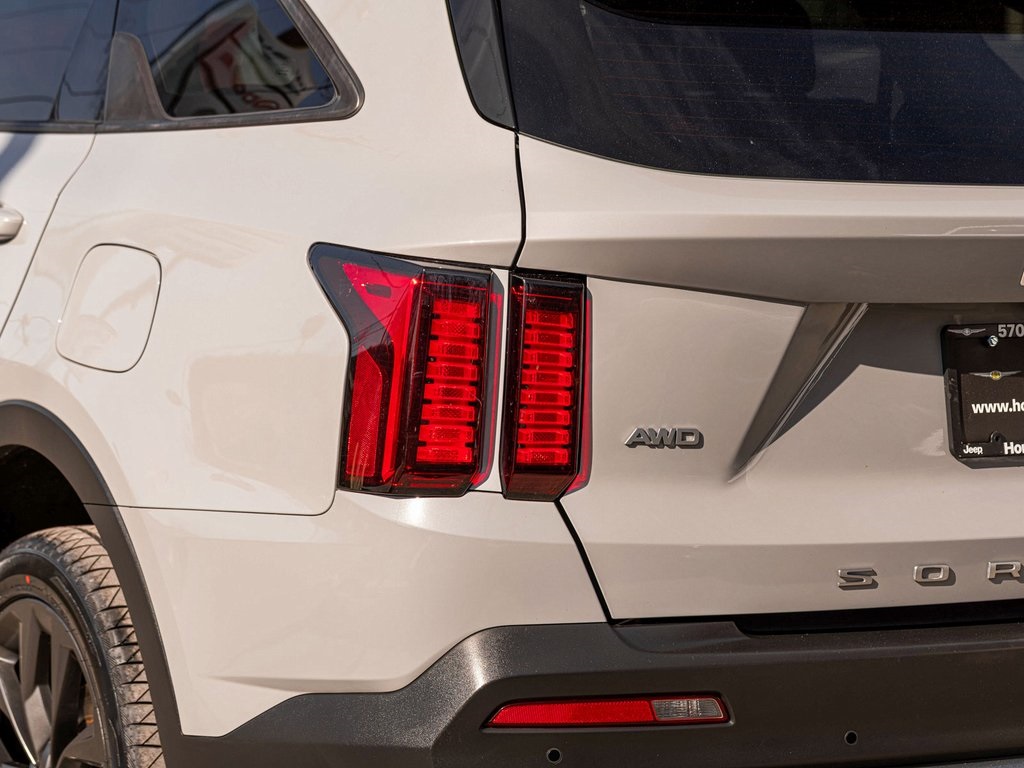 Vehicle image 44 of 45