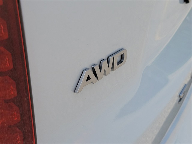 Vehicle image 32 of 33