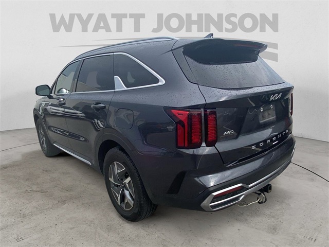 Vehicle image 9 of 14