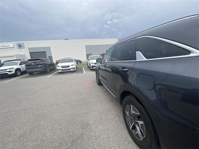 Vehicle image 5 of 14