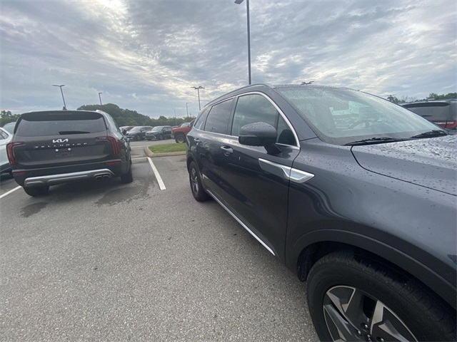 Vehicle image 14 of 14
