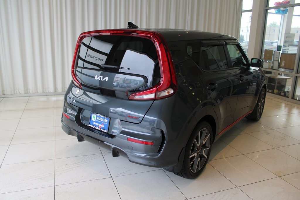 Vehicle image 4 of 41