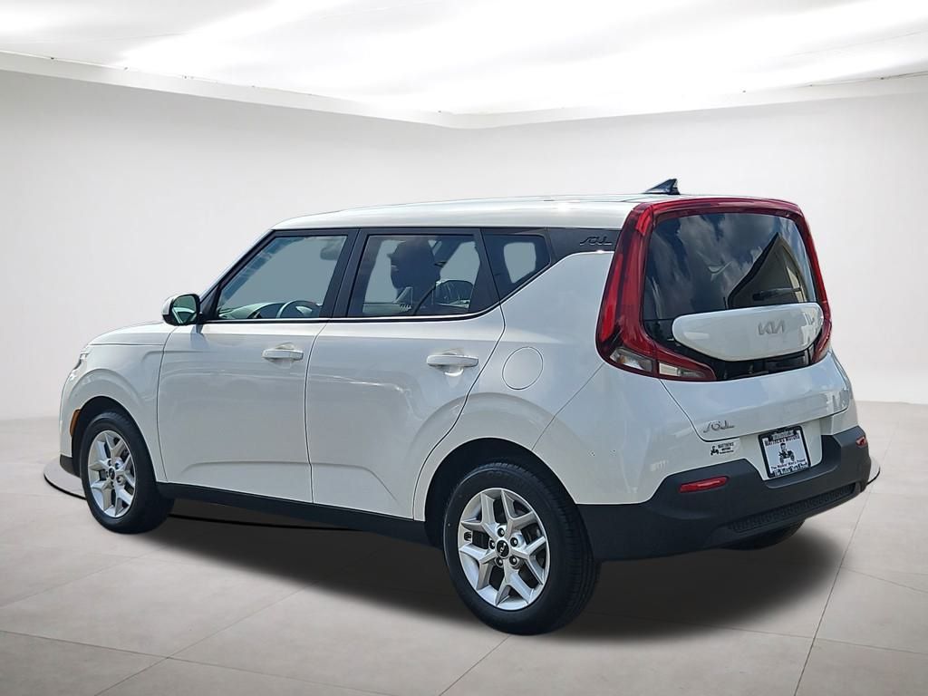 Vehicle image 7 of 27
