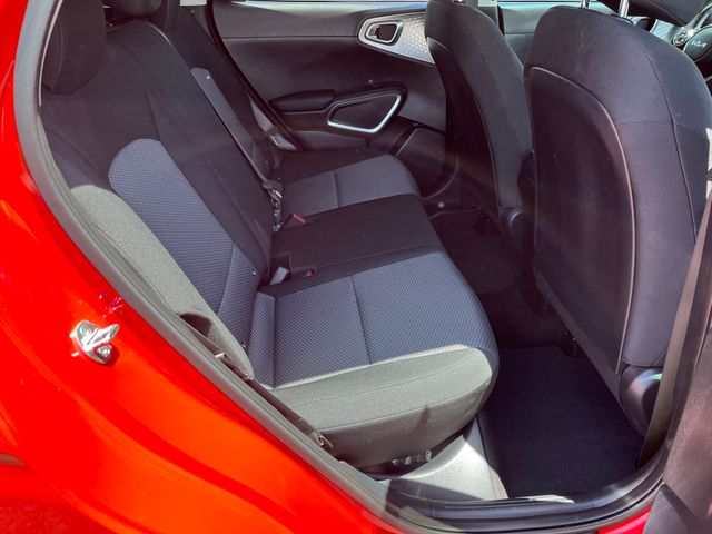 Vehicle image 14 of 28