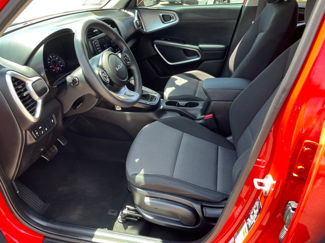Vehicle image 15 of 28