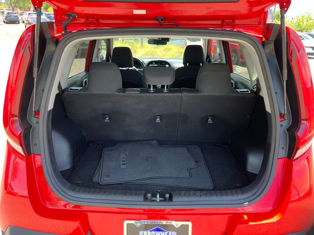 Vehicle image 12 of 28