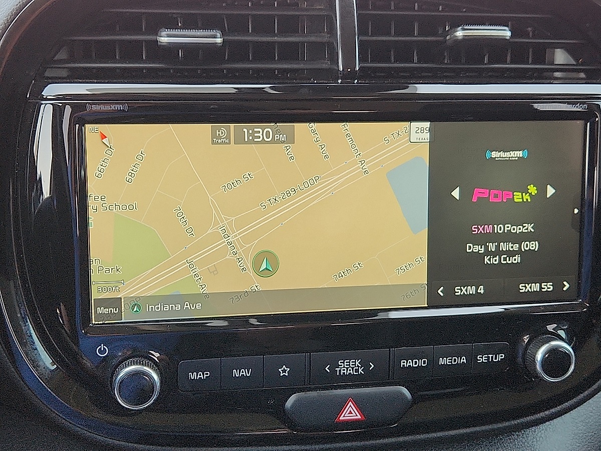 Vehicle image 9 of 12
