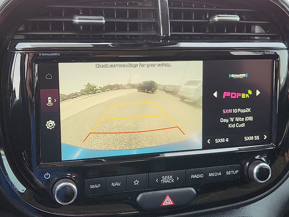 Vehicle image 8 of 12