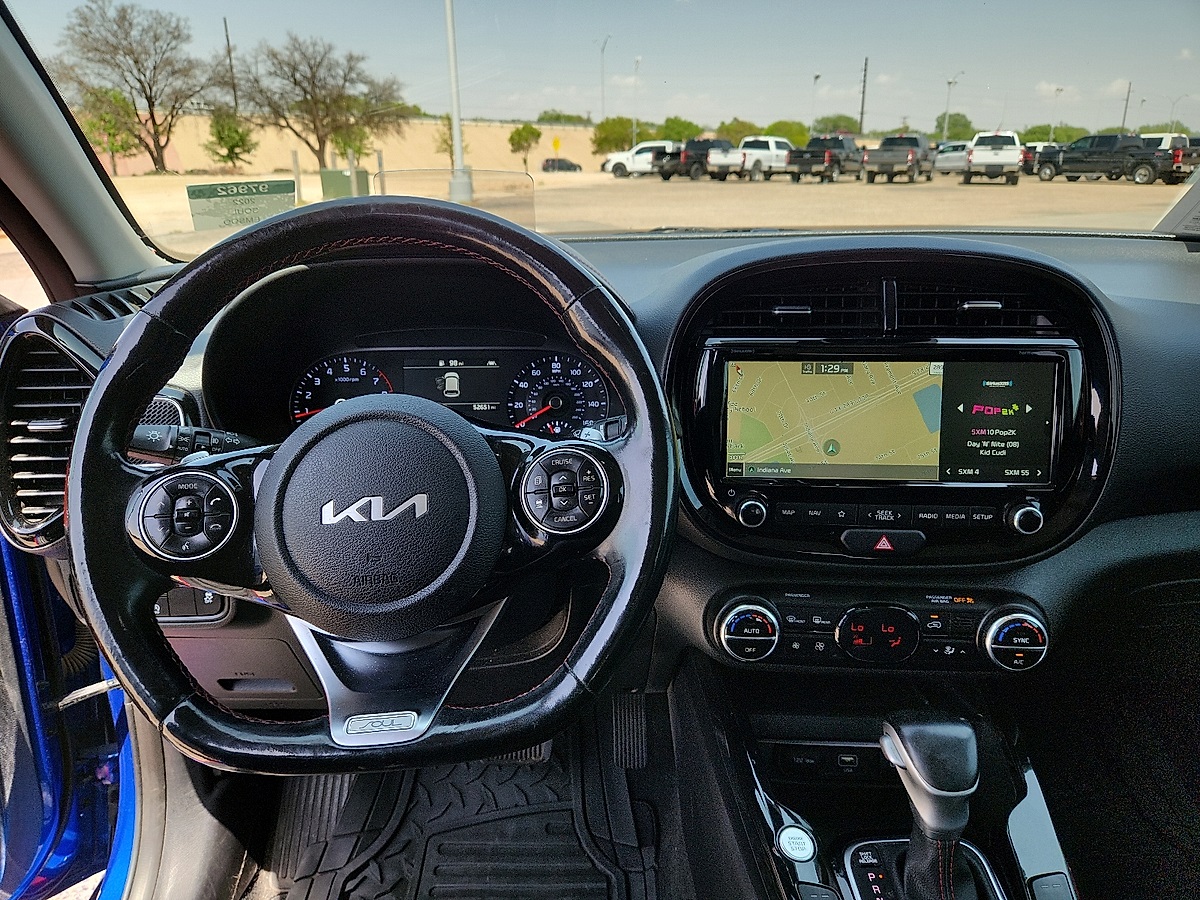 Vehicle image 6 of 12