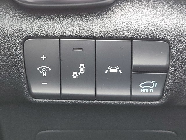 Vehicle image 32 of 43