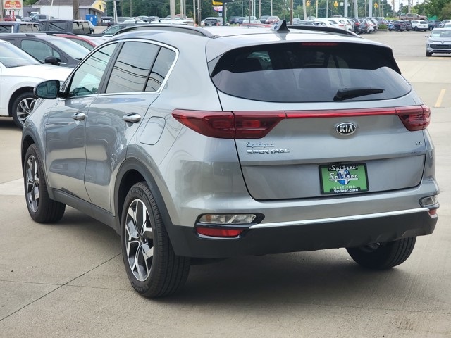 Vehicle image 8 of 43