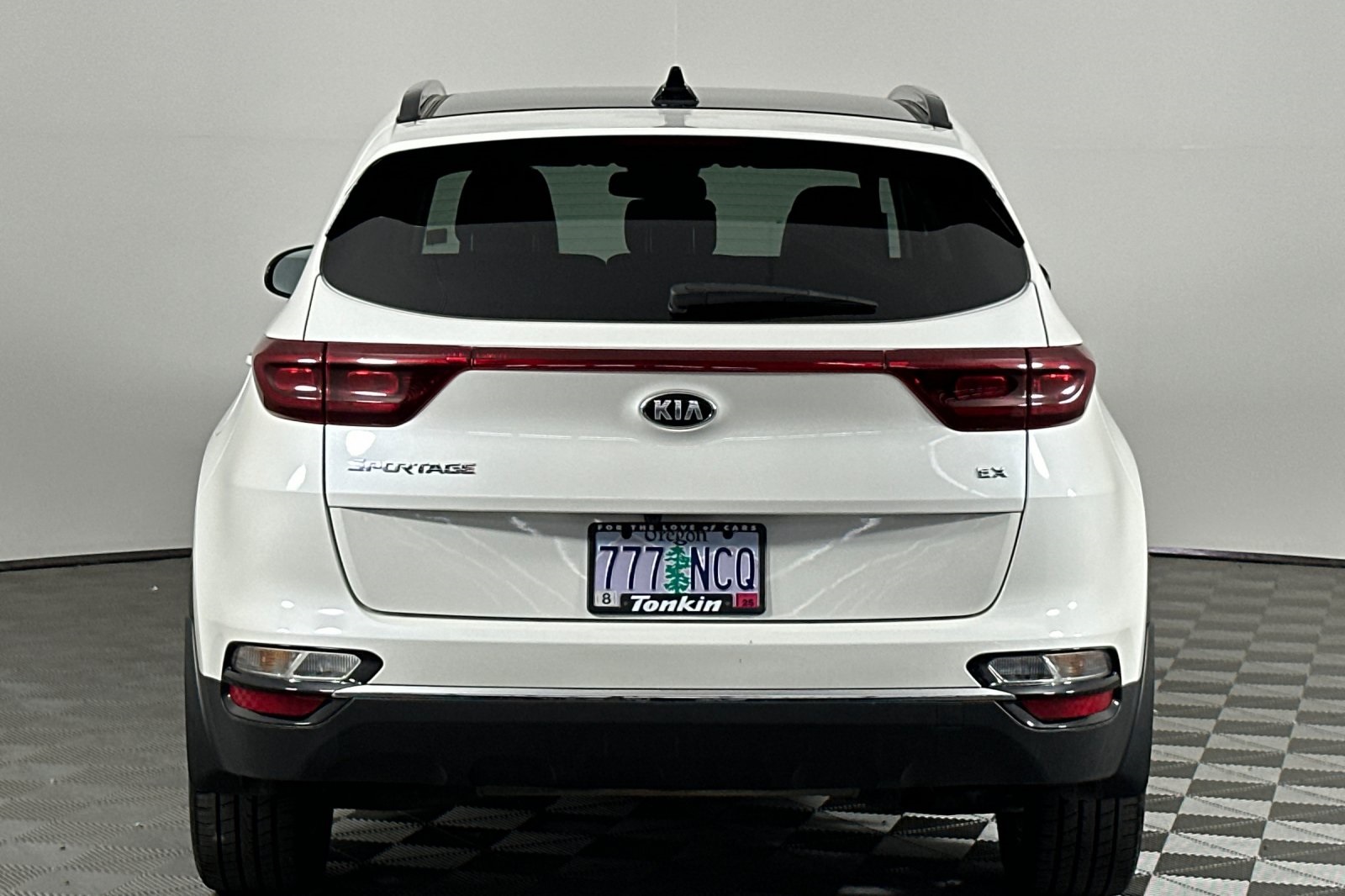 Vehicle image 7 of 30
