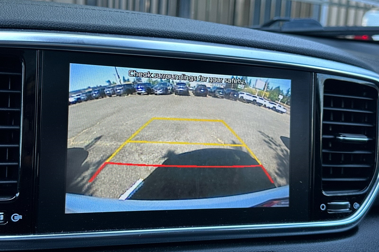 Vehicle image 19 of 30