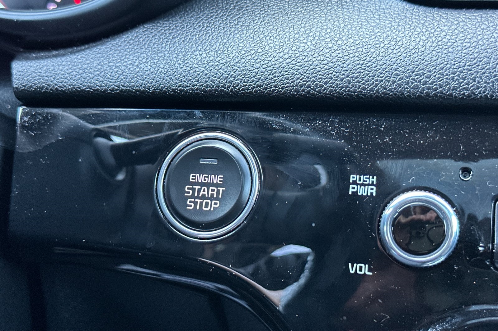 Vehicle image 22 of 30