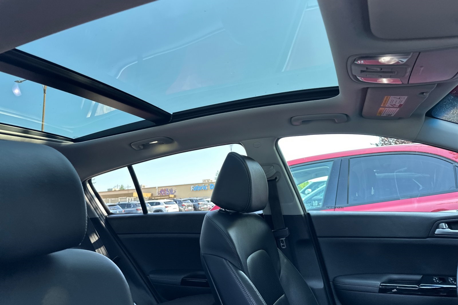 Vehicle image 17 of 30