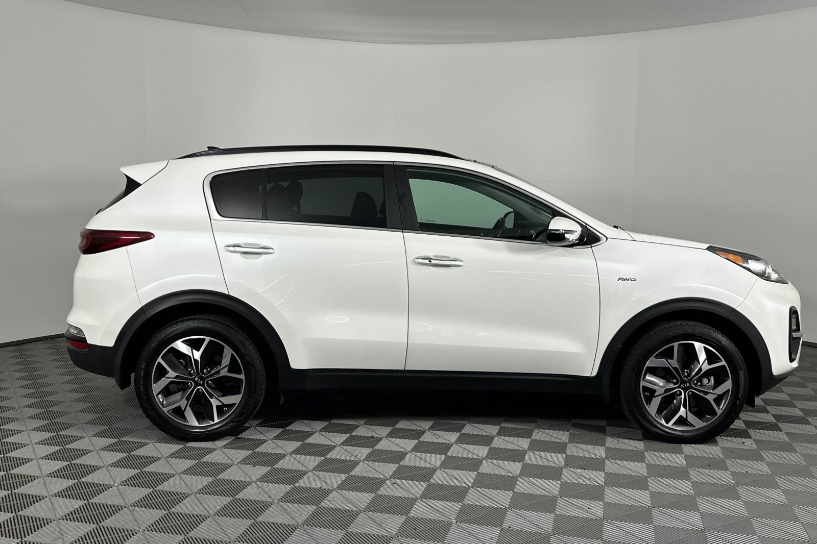Vehicle image 5 of 30