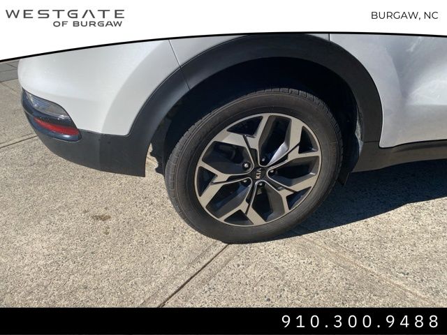 Vehicle image 8 of 31