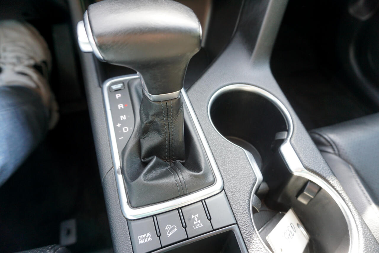 Vehicle image 19 of 22