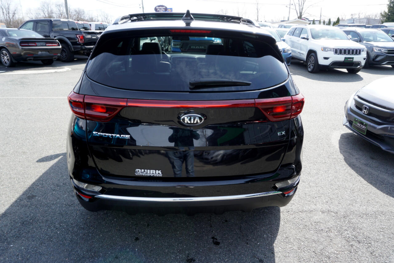 Vehicle image 4 of 22