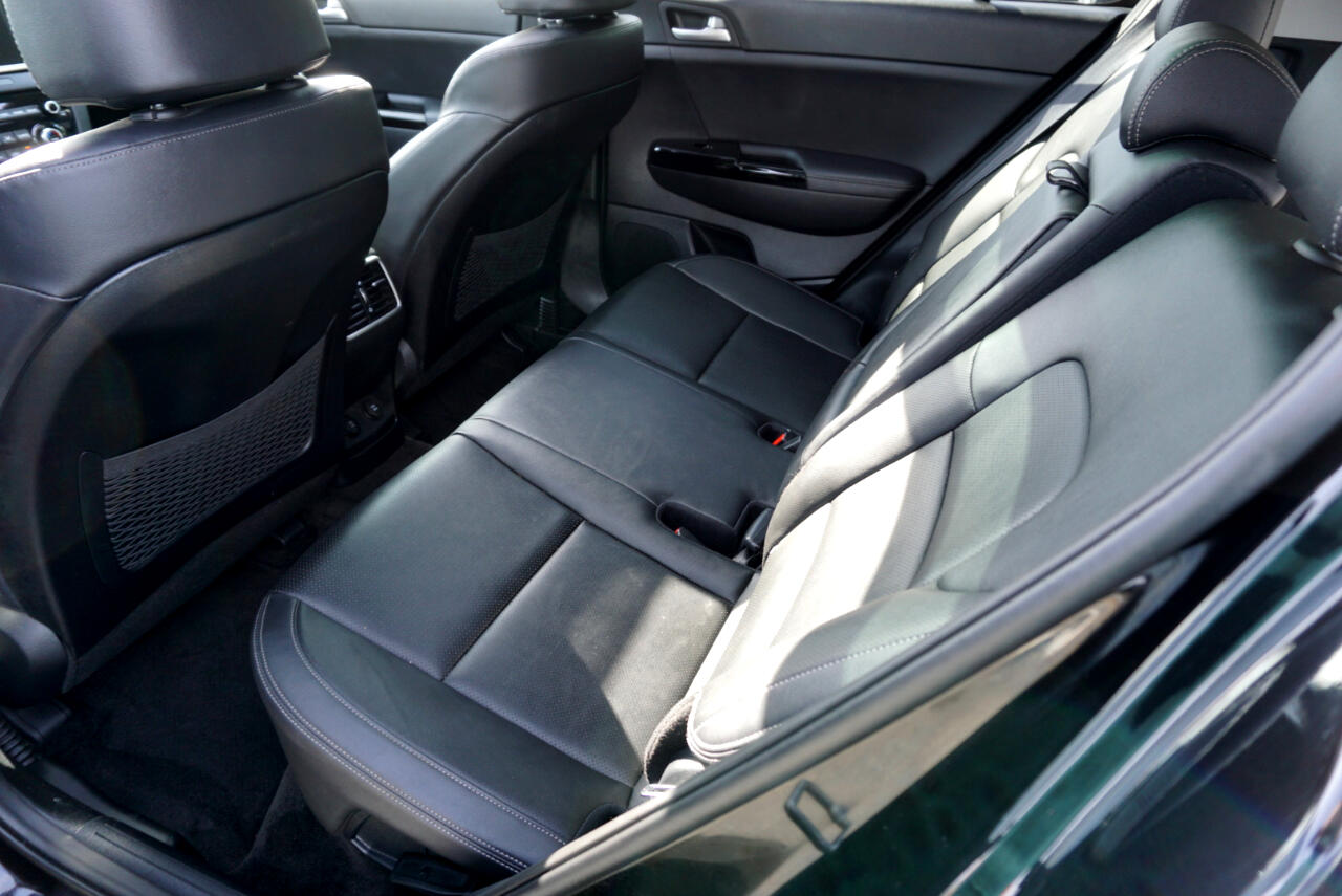 Vehicle image 9 of 22