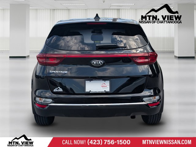 Vehicle image 6 of 21