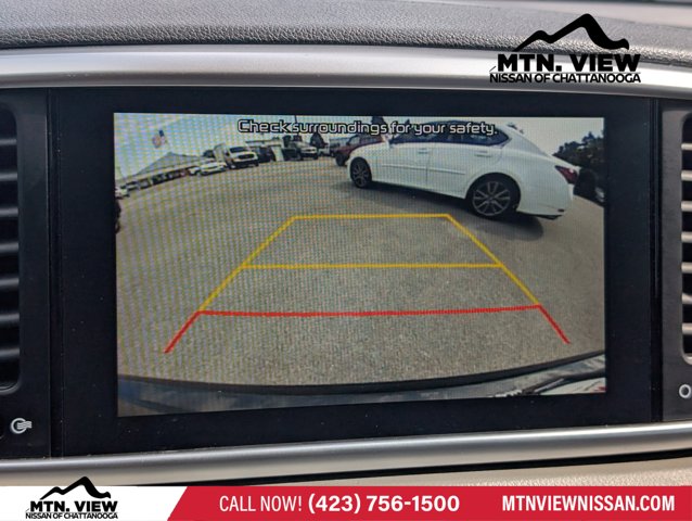 Vehicle image 13 of 21