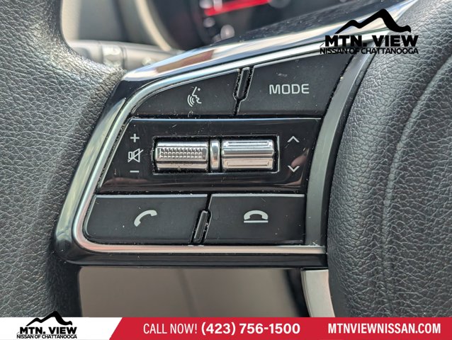 Vehicle image 20 of 21