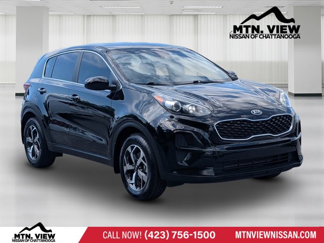 Vehicle image 4 of 21