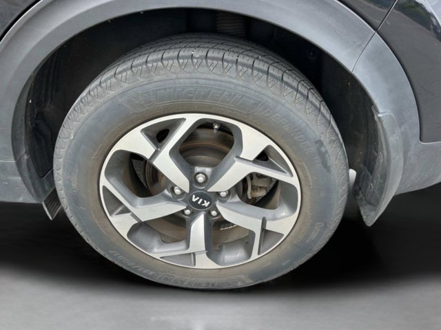 Vehicle image 9 of 45