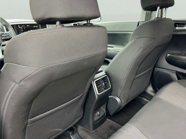 Vehicle image 16 of 45