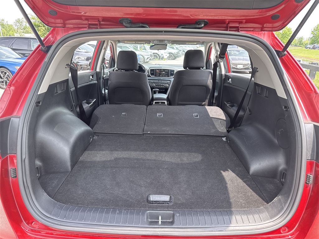 Vehicle image 11 of 31