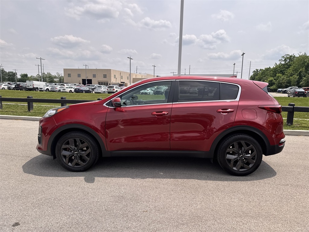 Vehicle image 7 of 31