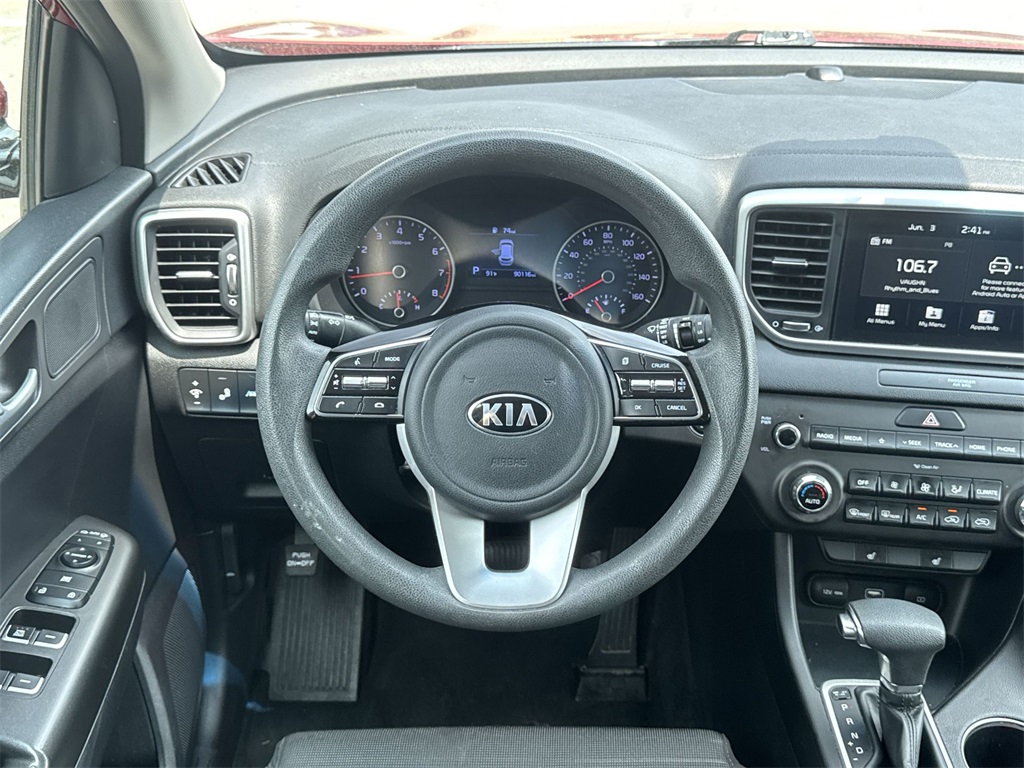 Vehicle image 17 of 31