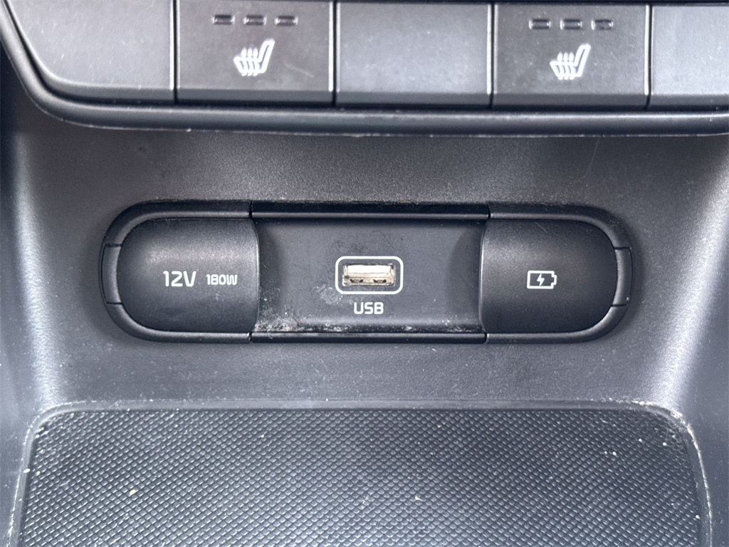 Vehicle image 20 of 31