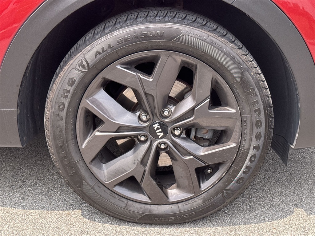 Vehicle image 8 of 31