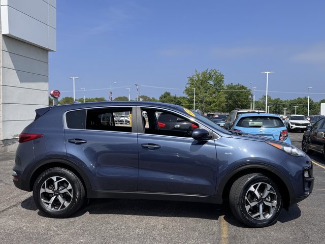 Vehicle image 8 of 47