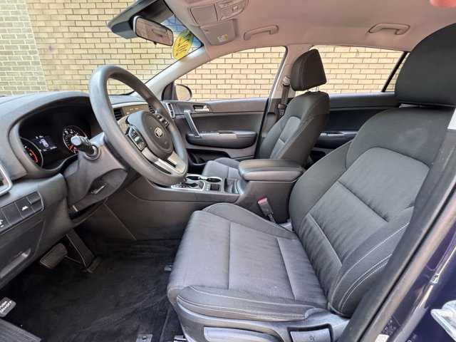 Vehicle image 28 of 47