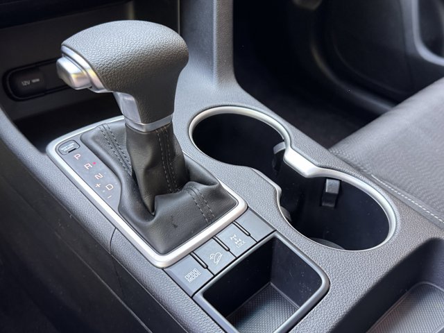 Vehicle image 23 of 47