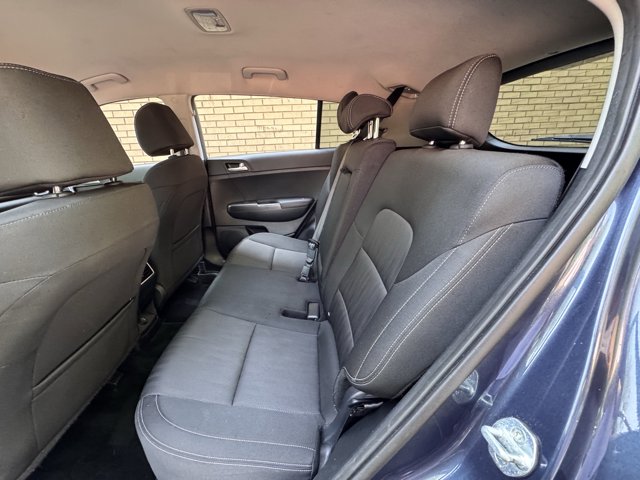 Vehicle image 17 of 47