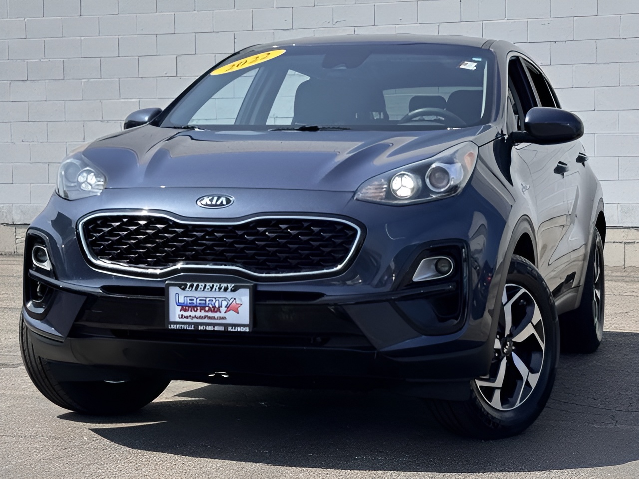 Vehicle image 37 of 47