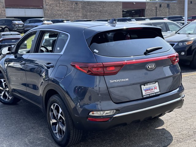 Vehicle image 11 of 47