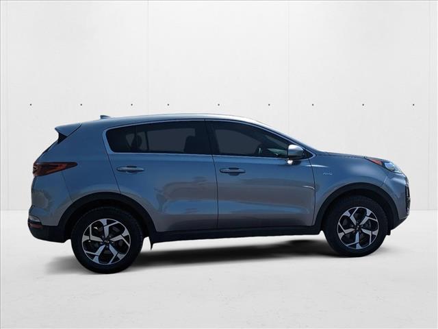 Vehicle image 4 of 24