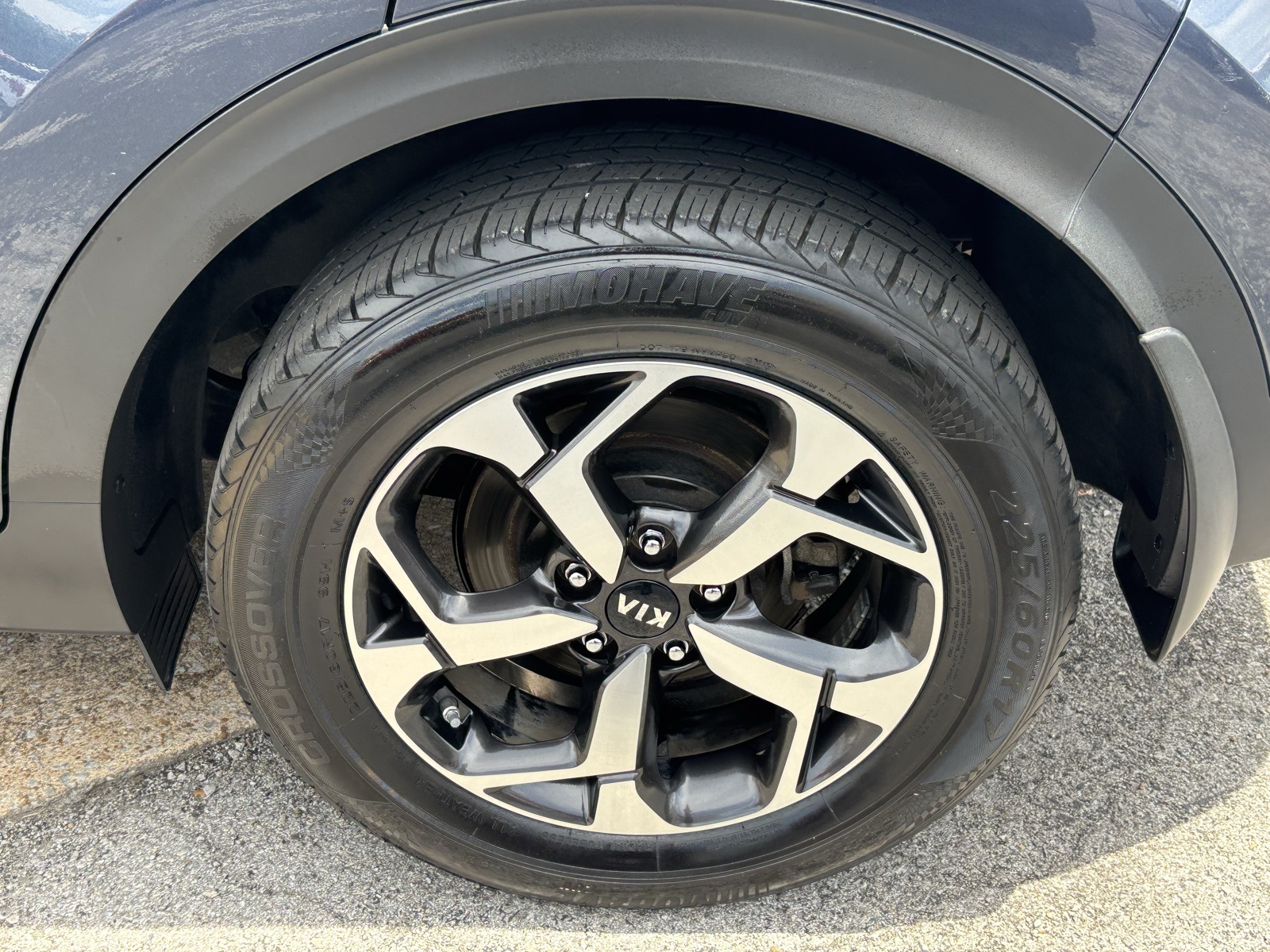 Vehicle image 7 of 25