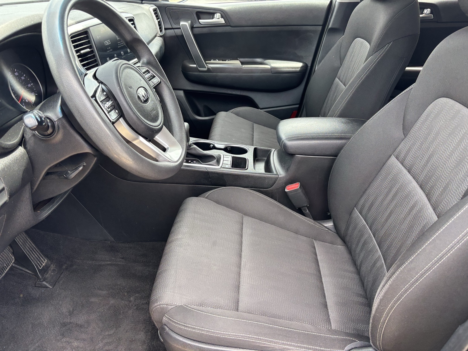 Vehicle image 10 of 25